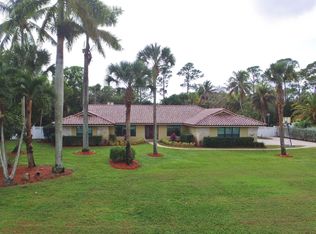 12496 Quercus Ln, Wellington, FL 33414