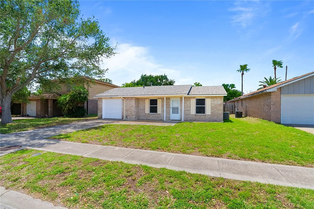3 bed, 1009 sqft, $1,795 — Photo 3