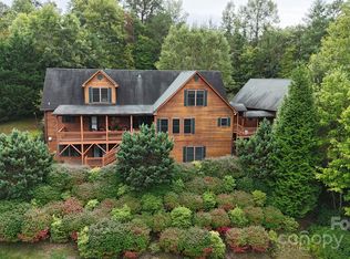 867 Ashe Loop Rd, Sylva, NC 28779