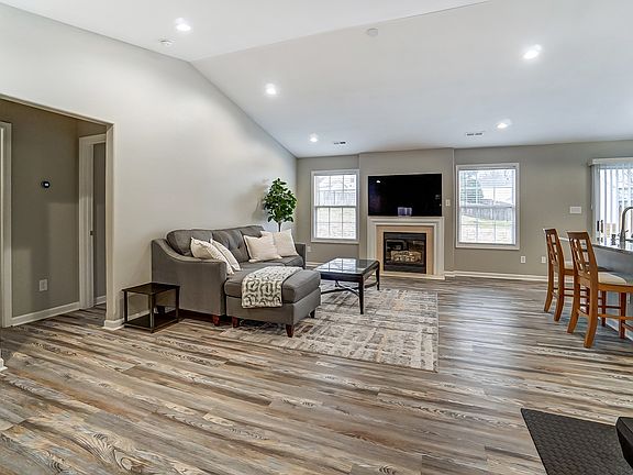 5th image of 5519 Waverly Lynn Ln