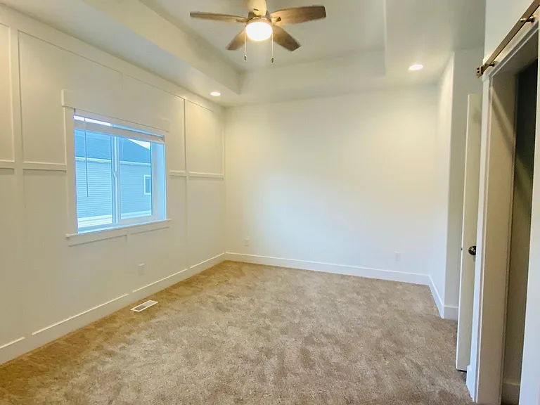 467 Huckleberry Ln — Photo 14