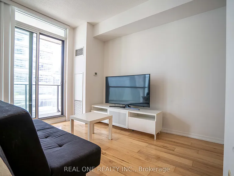 65 Bremner Blvd #1207 — Photo 6