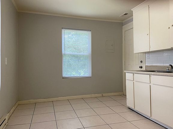 5th image of 2121 Byrd St #2121ABY