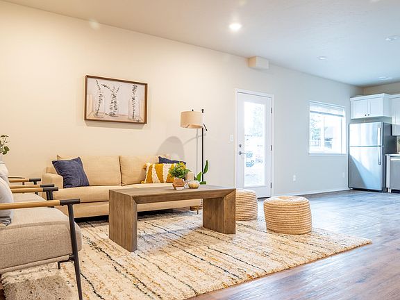 3rd image of 3120 W 4th Ave #130