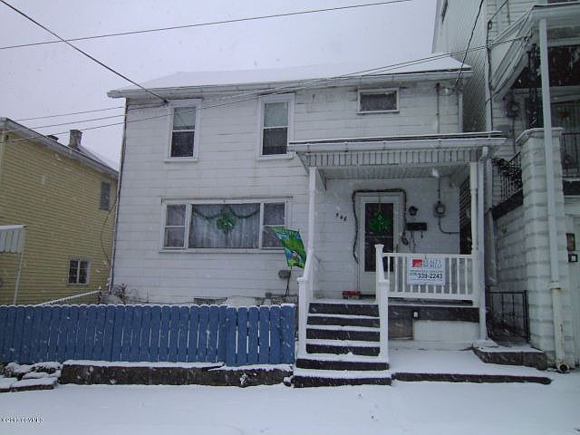 1st image of 546 N 1st St