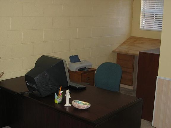 5th image of 1241 N Navajo Way