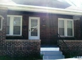 3526 West Pl, Saint Louis, MO 63121