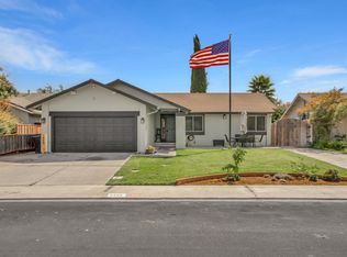 1460 Jennifer St, Ripon, CA 95366