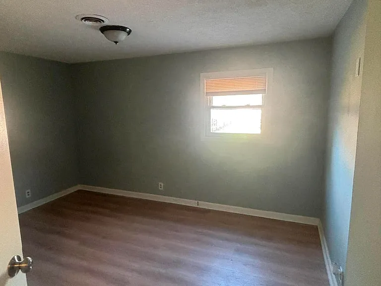 707 Carter Rd — Photo 4