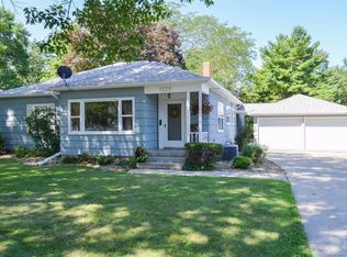 1529 Main St, Grinnell, IA 50112