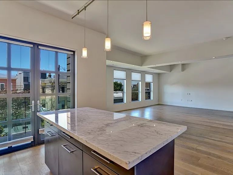 2125 Bryant St #308 — Photo 7
