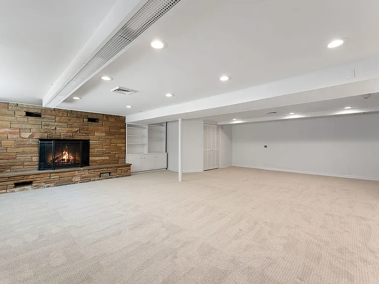 128 Moorland Dr — Photo 17