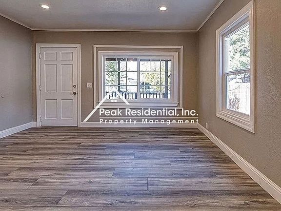 4th image of 4007 E Nichols Ave