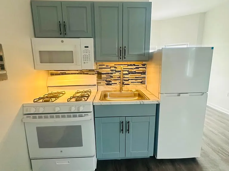 101 Camden St #9 — Photo 3