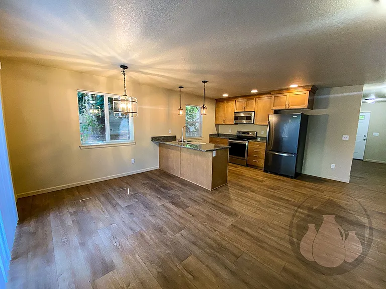 360 NW Willamina Dr — Photo 4