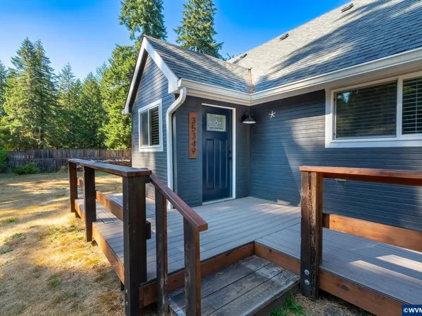 35349 Blitz Ln, Blodgett, OR 97326