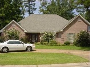 200 Walden Way, Starkville, MS 39759