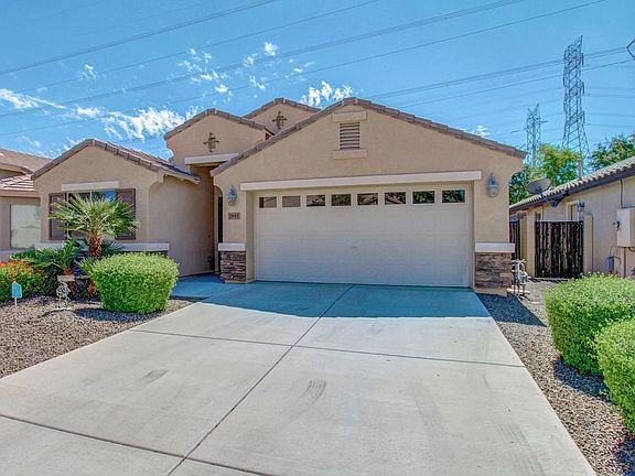 3rd image of 2915 E Whispering Wind Dr
