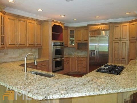 5th image of 312 Bradford Way
