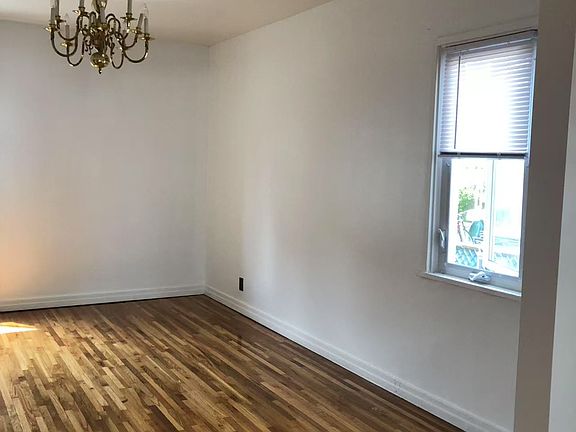 4th image of 17322 Effington Ave #1-2