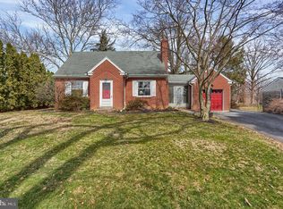 89 Wabank Rd, Millersville, PA 17551
