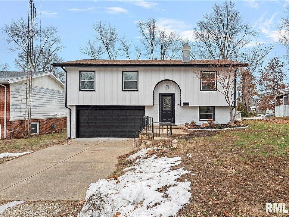 1st image of 31 Glenwood Ln