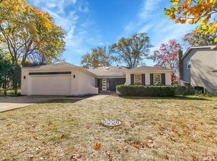 6705 Breckenridge Rd, Lisle, IL 60532