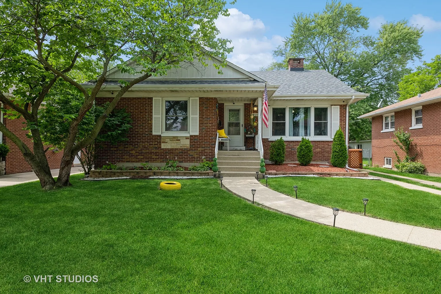 710 Bristol Ave photo 1