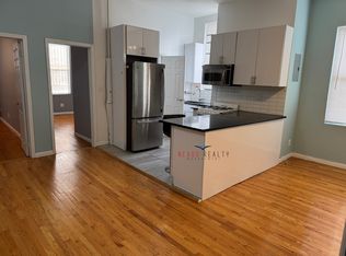 23-35 31st St #1R, Astoria, NY 11105