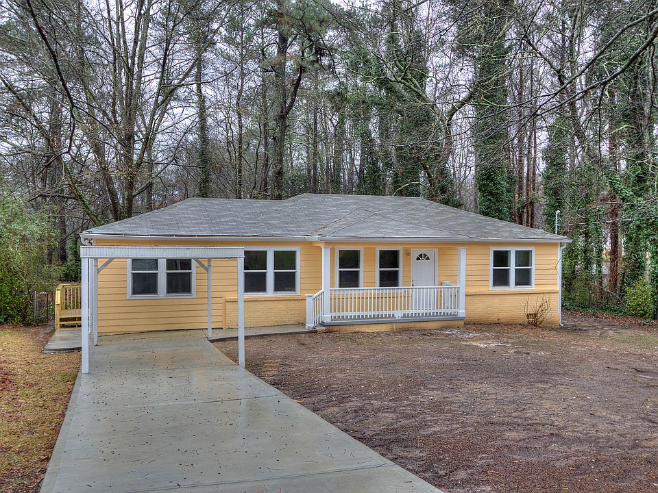 2nd image of 1651 Pine Cir