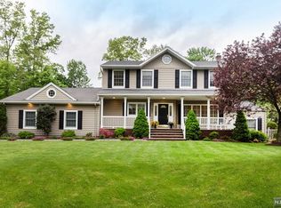 361 High St, Norwood, NJ 07648