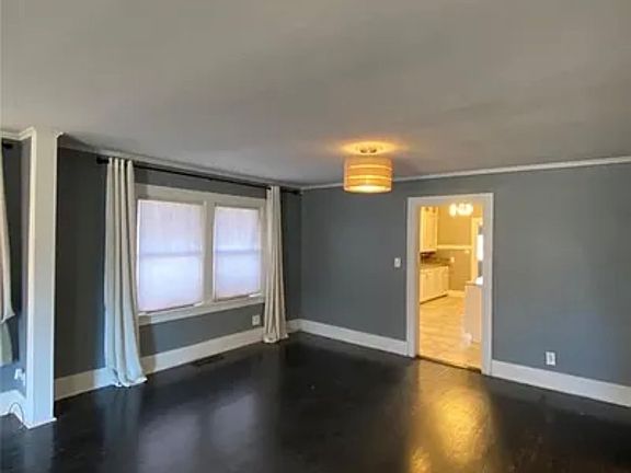 4th image of 1219 S College Ave