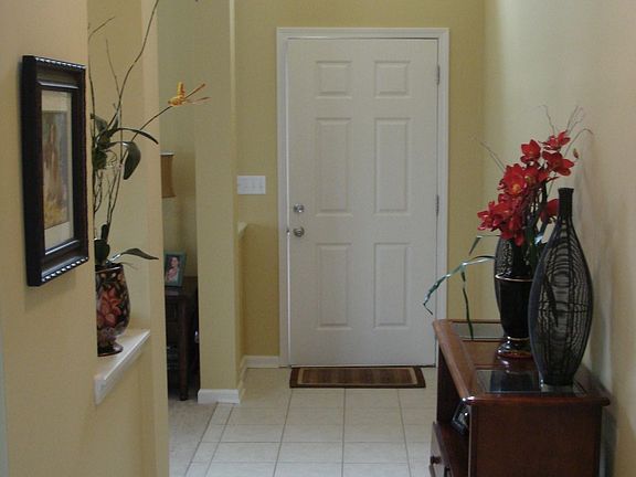 Inviting foyer views