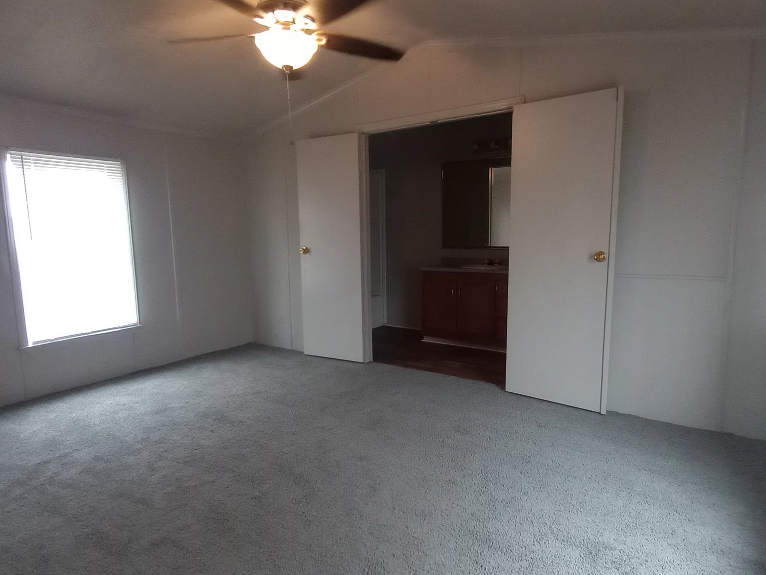 3 bed, 1088 sqft, $799 — Photo 4