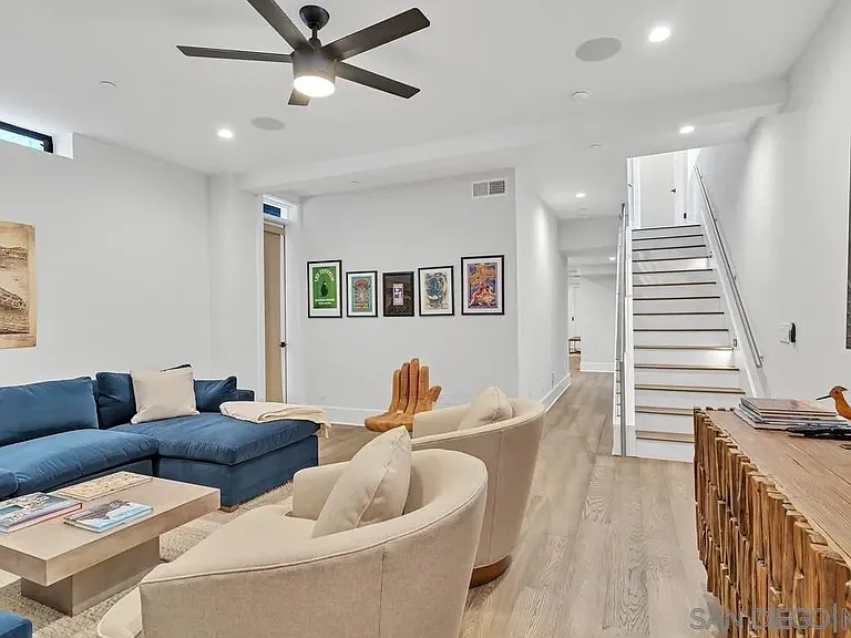 914 B Ave — Photo 24