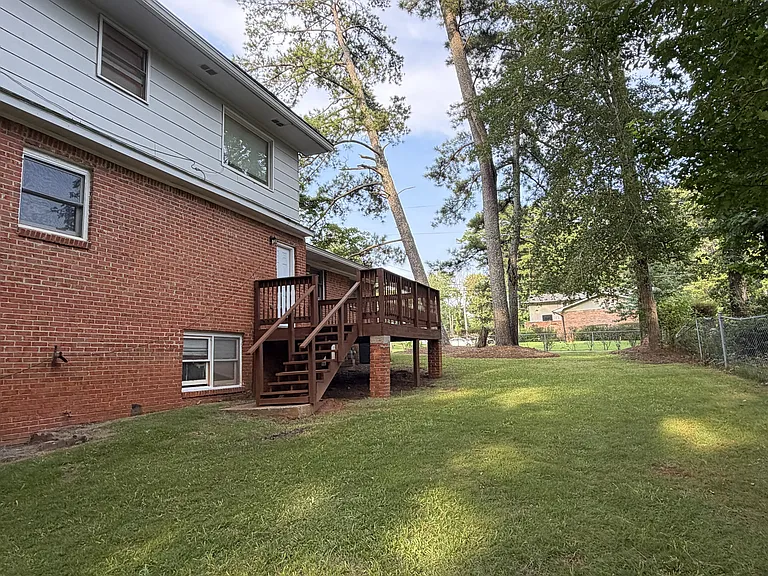 490 Tall Deer Dr — Photo 3
