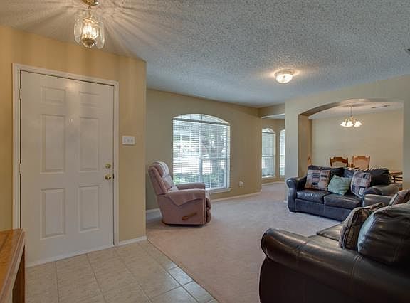 2nd image of 904 Paisley Dr