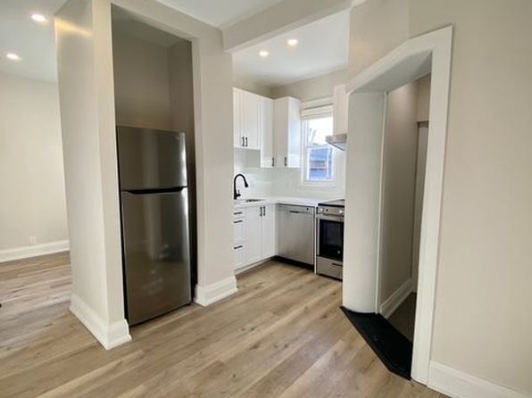 11 Barnesdale Ave N, Hamilton, ON L8L 6R4