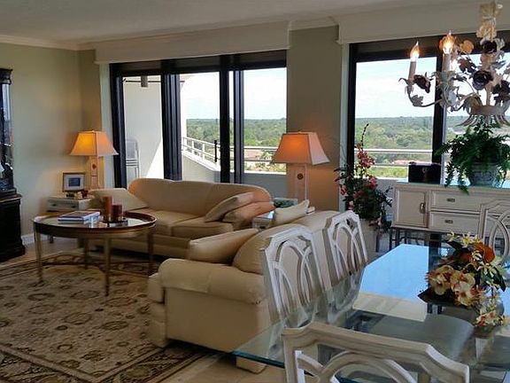 5th image of 5940 Pelican Bay Plz S APT 1001