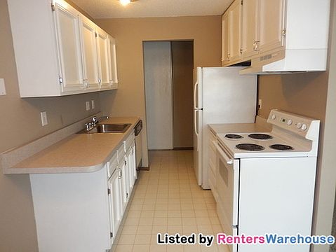 2nd image of 818 Old Settlers Trl APT 1