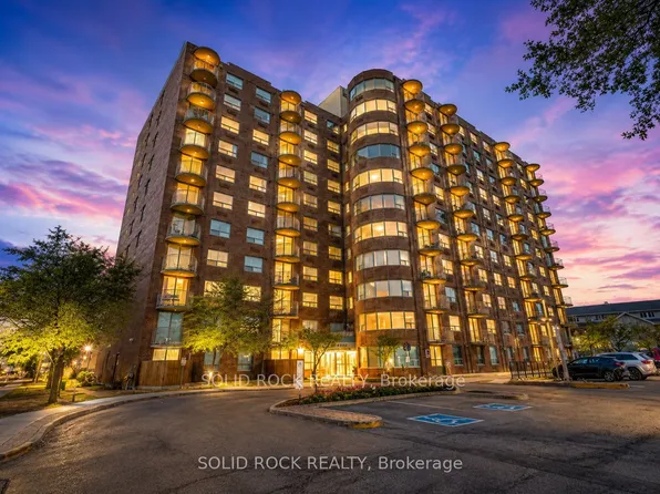 1440 Heron Rd #901, Ottawa, ON K1V 0X2