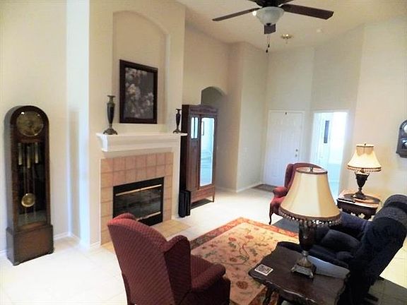 3rd image of 7041 Eagle Vail Dr