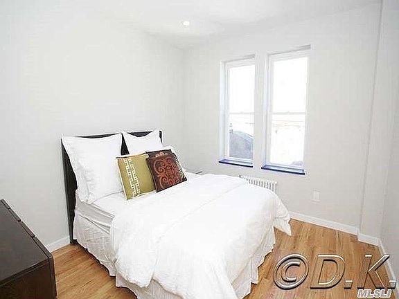 4th image of 235 E Broadway #3K
