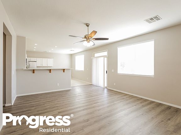 4th image of 6516 S 74th Ln