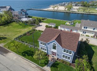 11 Concourse W, Brightwaters, NY 11718