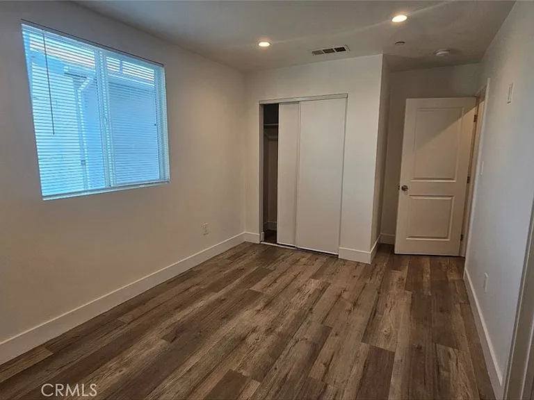 10962 1/2 Avalon Blvd — Photo 37