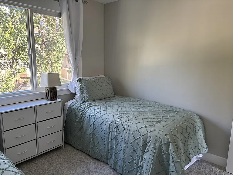 S Quail Hollow Dr — Photo 28