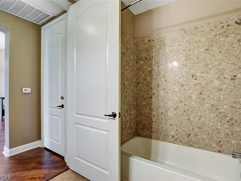 62 E Serene Ave #414 — Photo 33