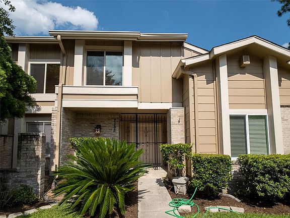 2nd image of 2365 Crescent Park Dr #248