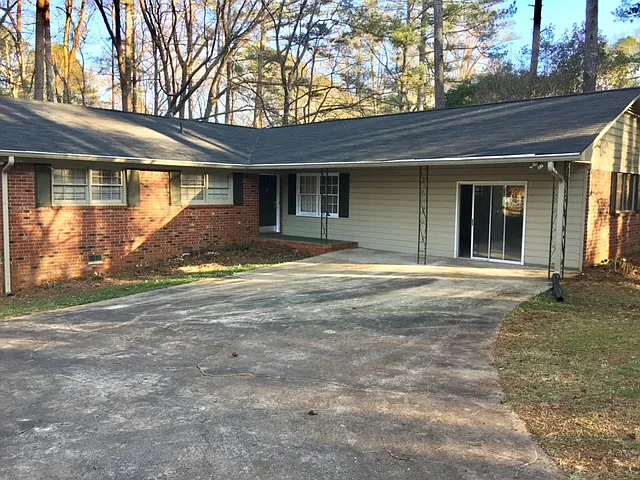4 bed, 1850 sqft, $2,250 — Photo 1